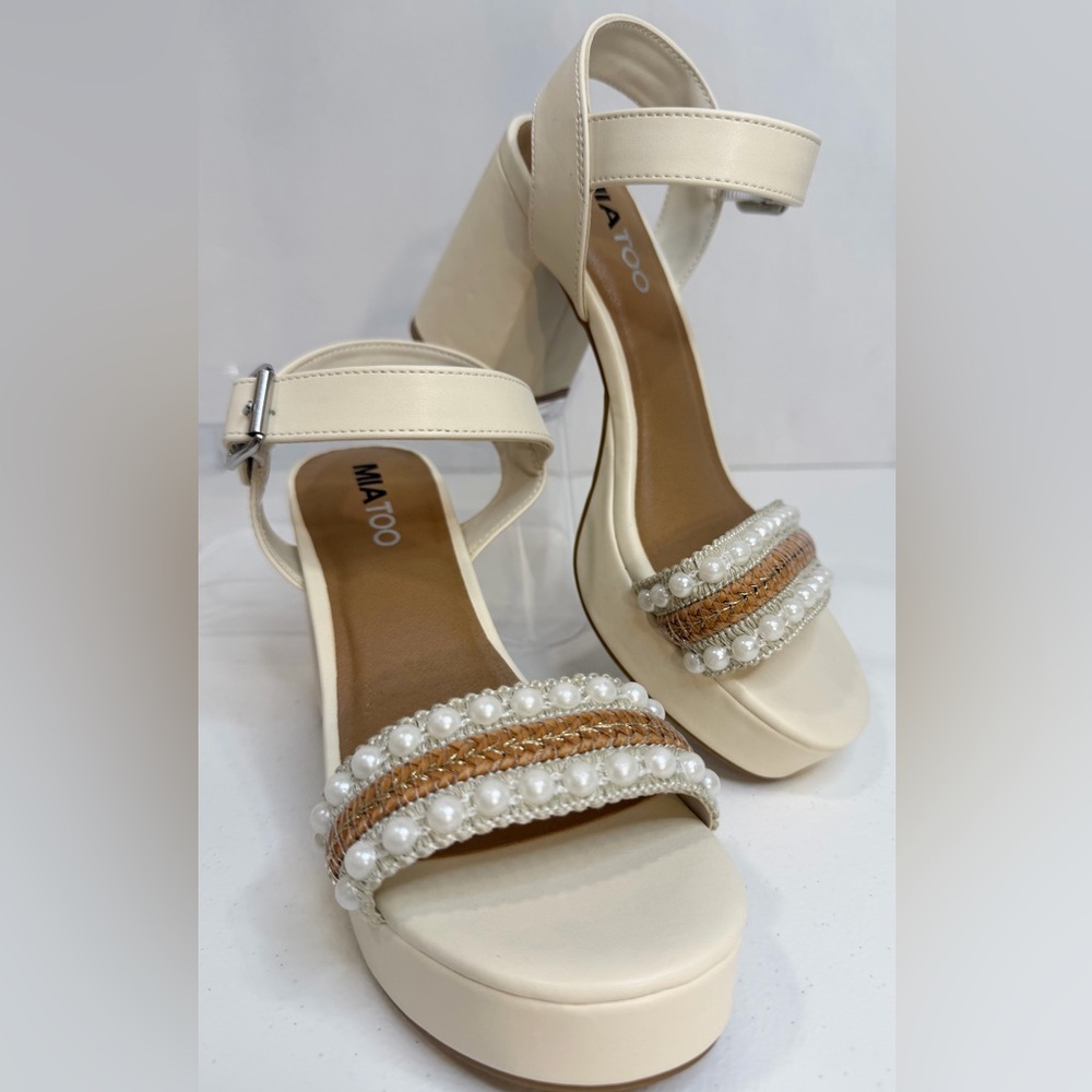 MIA TOO Pearl Strap Block Heel Sandals Size 7 Cream Platform Heels New
